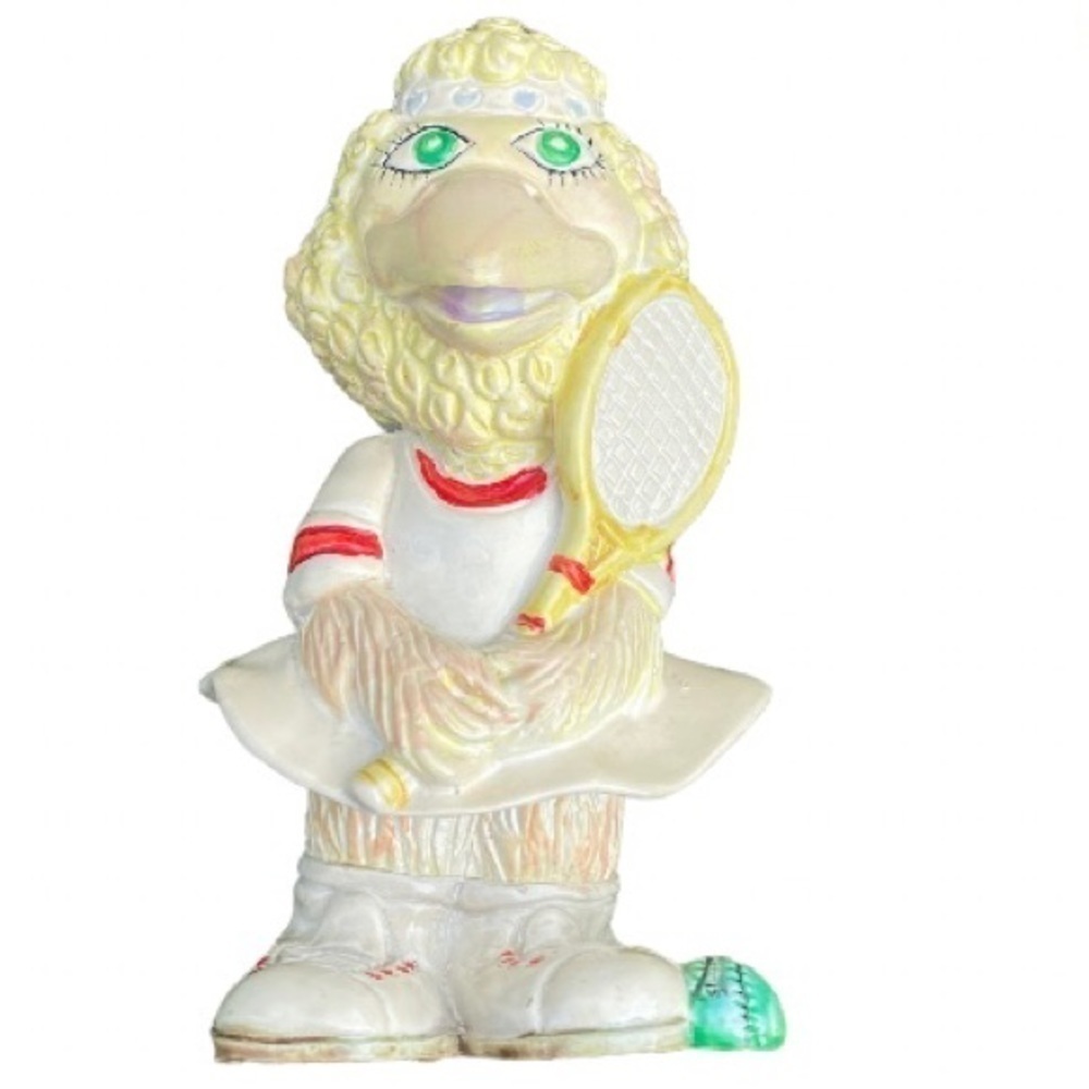 𝅺vintage Sesame Street Big Bird Bank Tennis 1984 Small World Importing